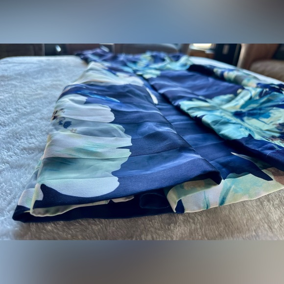 Vince Camuto Cocktail dress, size 4. Never worn. NWOT. - Picture 7 of 13